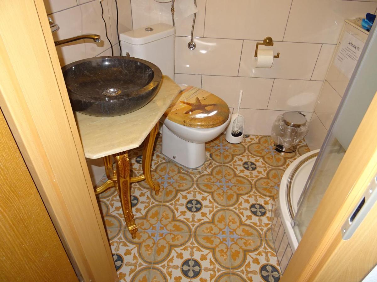 " Art Ddr" Eig Bad Dir Im Zim, 3 Og, Treppensteigen Kein Fruehhstueck Keine Kueche Nur Uebernachtung Parkpl, Wifi, Blankenb Hotell Blankenburg  Eksteriør bilde